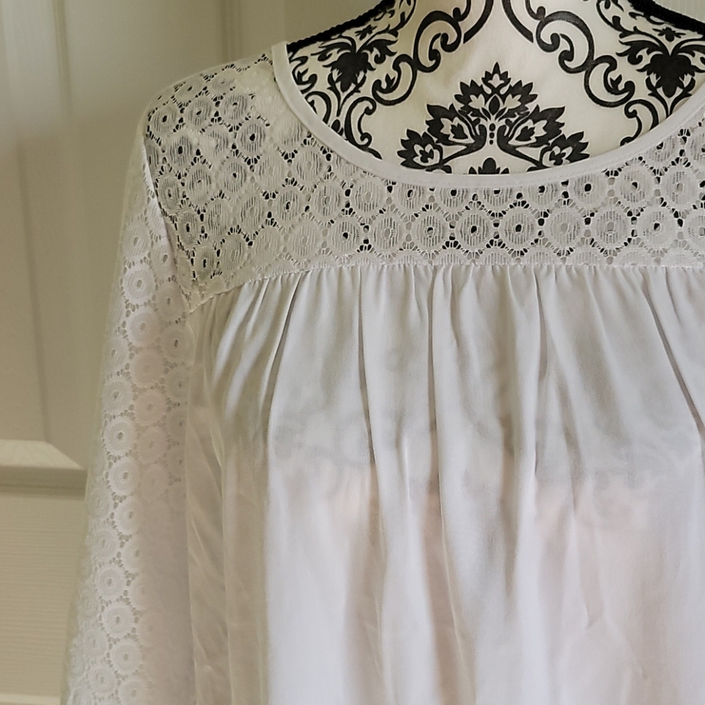 Blouse - Picture 2 of 4